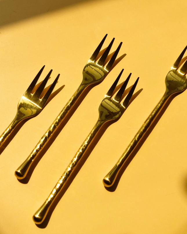 Casa Duniya Gold Hammered Dessert Fork Set Ruva Dessert Forks (set of 4)