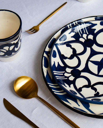 Casa Duniya Hand-Painted Ceramic Dinner Plate Azala Dinner Plate