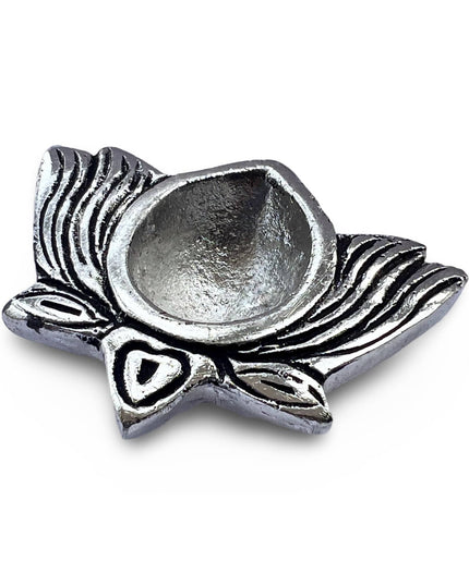 Casa Duniya Metal Diya Holders Silver Metal Diya Holder