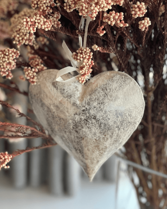 Casa Duniya Handcrafted Wooden Ornament Kardia Ornament