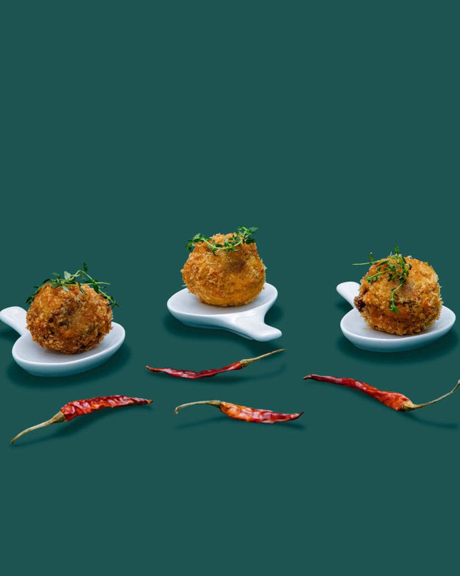 Casa Duniya Porcelain Serving Spoon Zambak Spoon